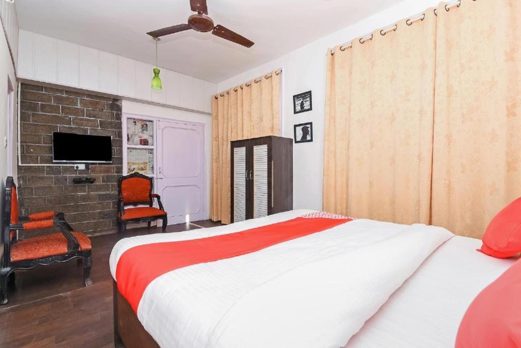 5 Bedrooms By Humble Stay Касаулі Екстер'єр фото