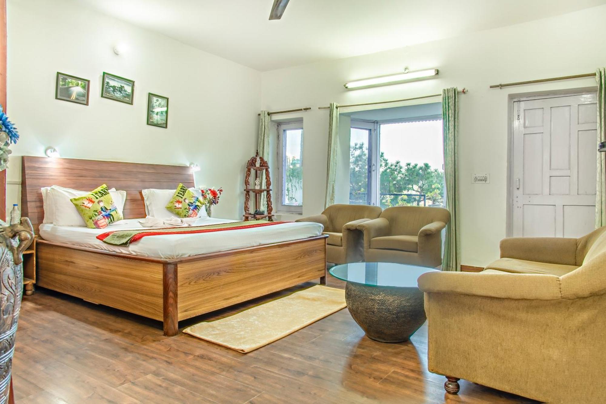 5 Bedrooms By Humble Stay Касаулі Екстер'єр фото